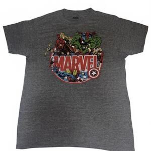 Marvel Graphic T-Shirt – Iconic Superheroes Design